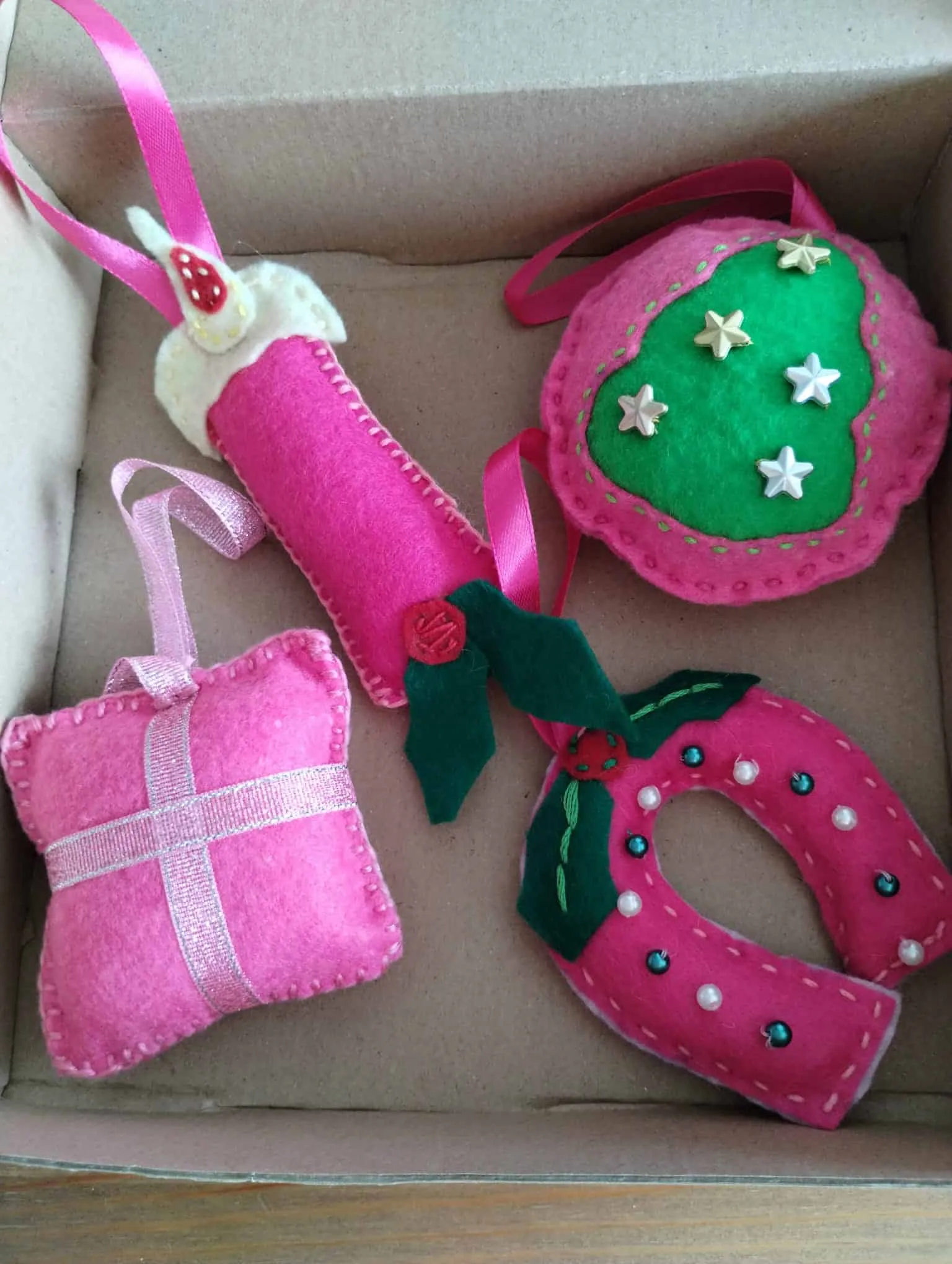 Set decoratiuni craciun handmade 2 Set decoratiuni Craciun Handmade colectie 2 - imagine 1