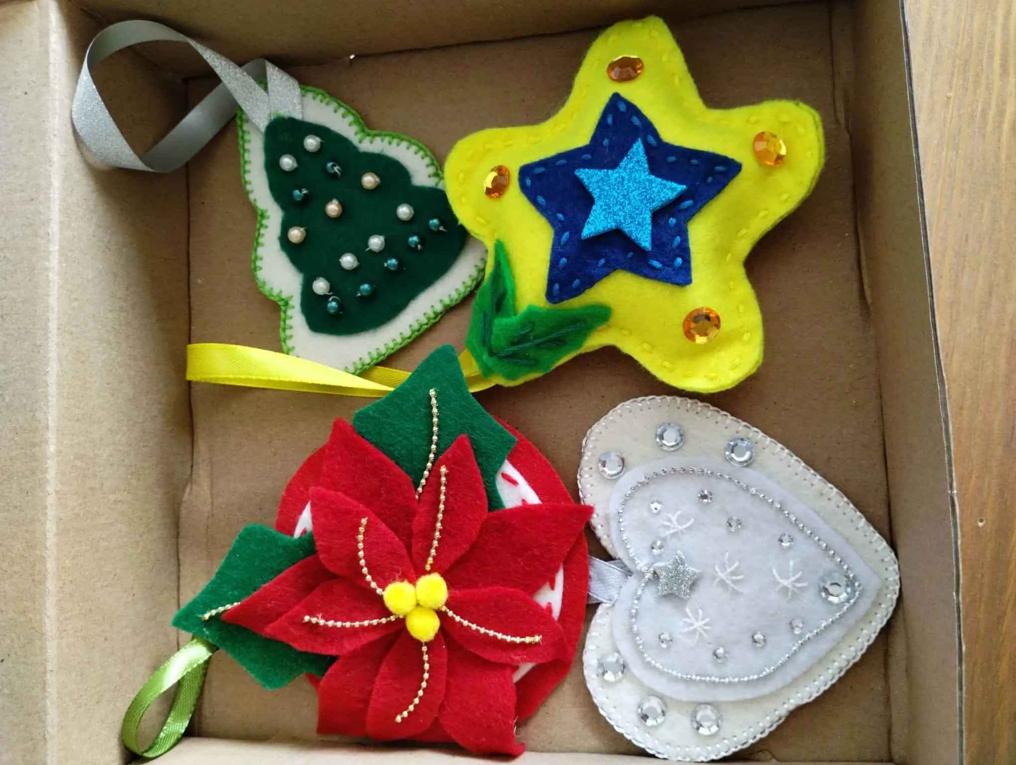 Set decoratiuni craciun handmade 22 Set decoratiuni Craciun Handmade colectie 22 - imagine 1