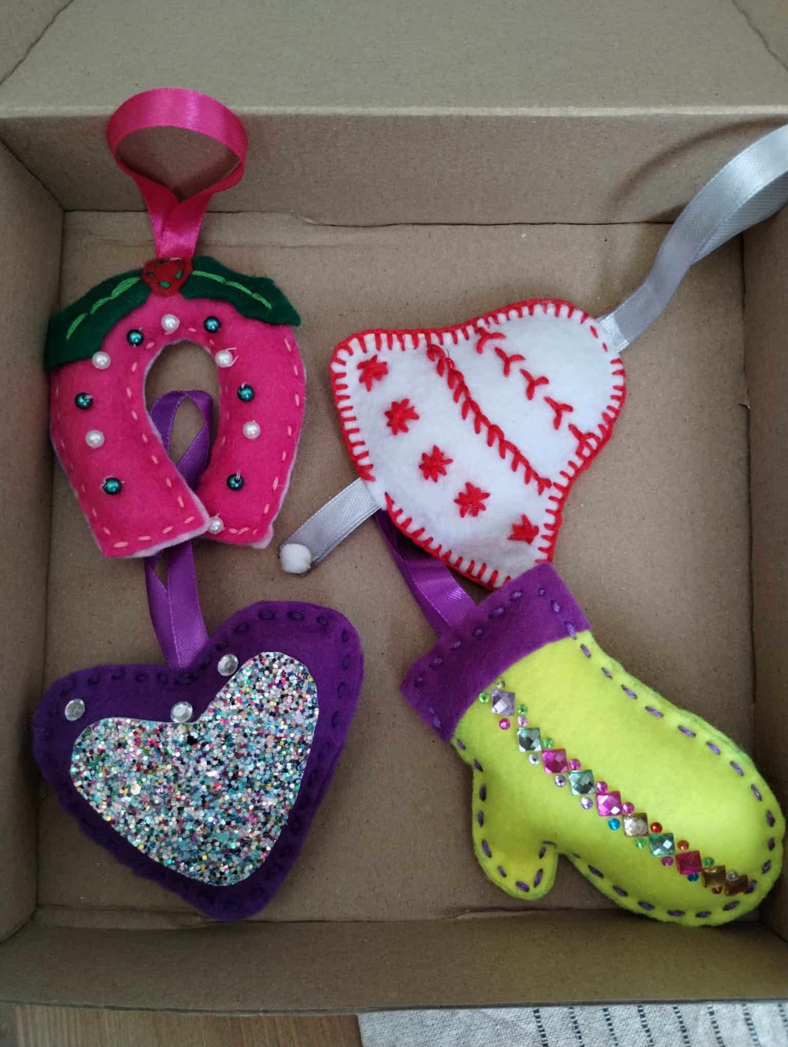 Set decoratiuni craciun handmade 7 Set decoratiuni Craciun Handmade colectie 7 - imagine 1