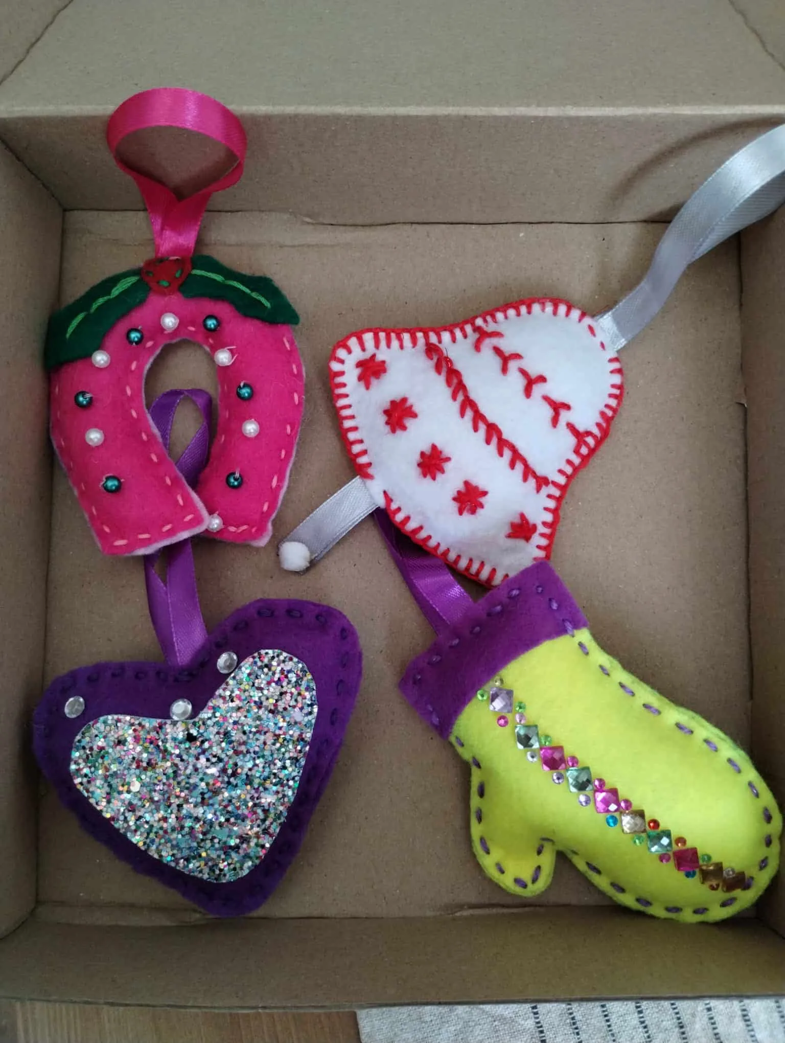 Set decoratiuni craciun handmade 7 Set decoratiuni Craciun Handmade colectie 7 - imagine 1