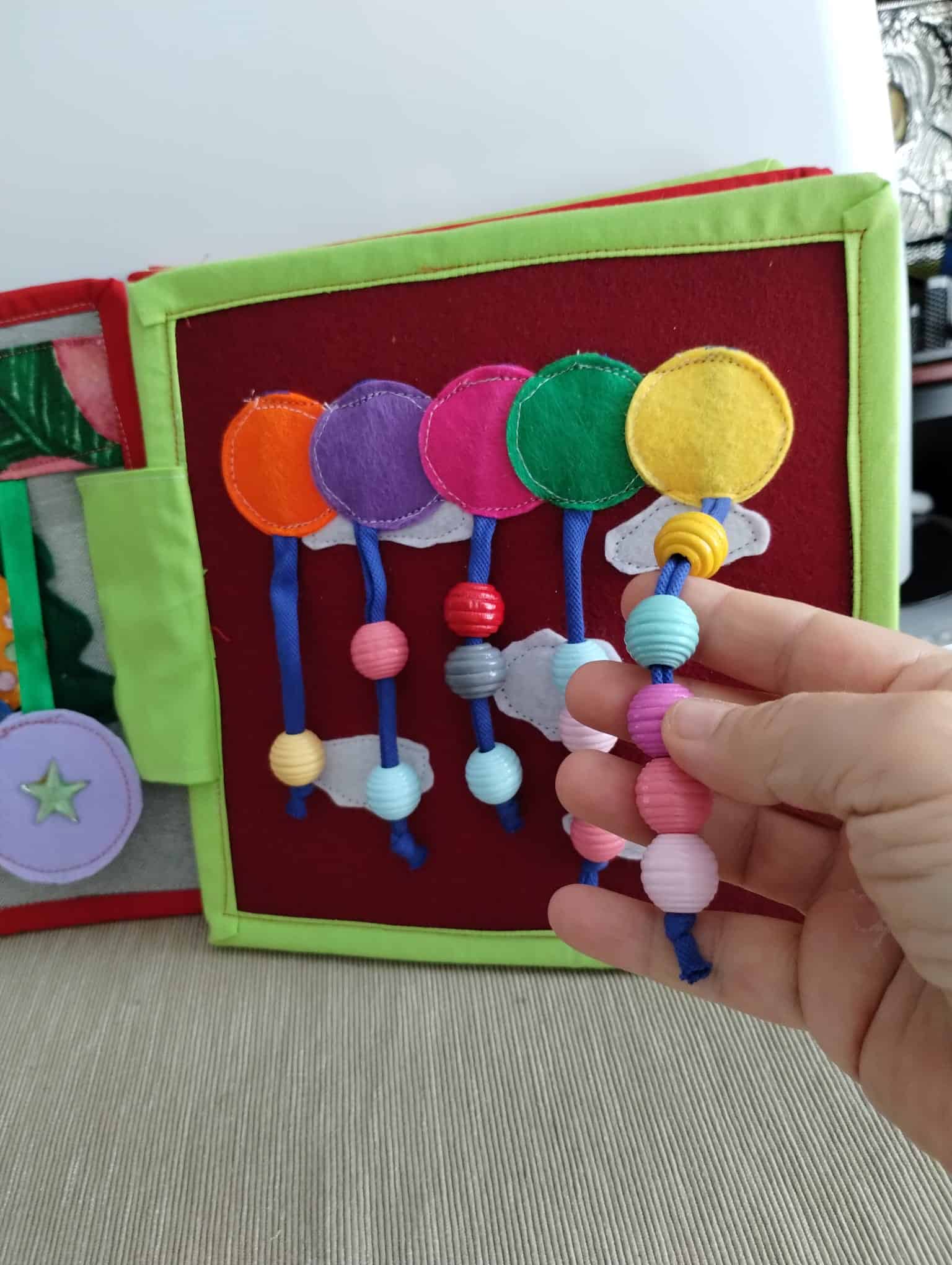 Quiet Book handmade Santa Claus3 Quiet Book „Santa Claus”, Quiet Book Montessori, Jucărie educativă, Quiet Book de activități - imagine 3