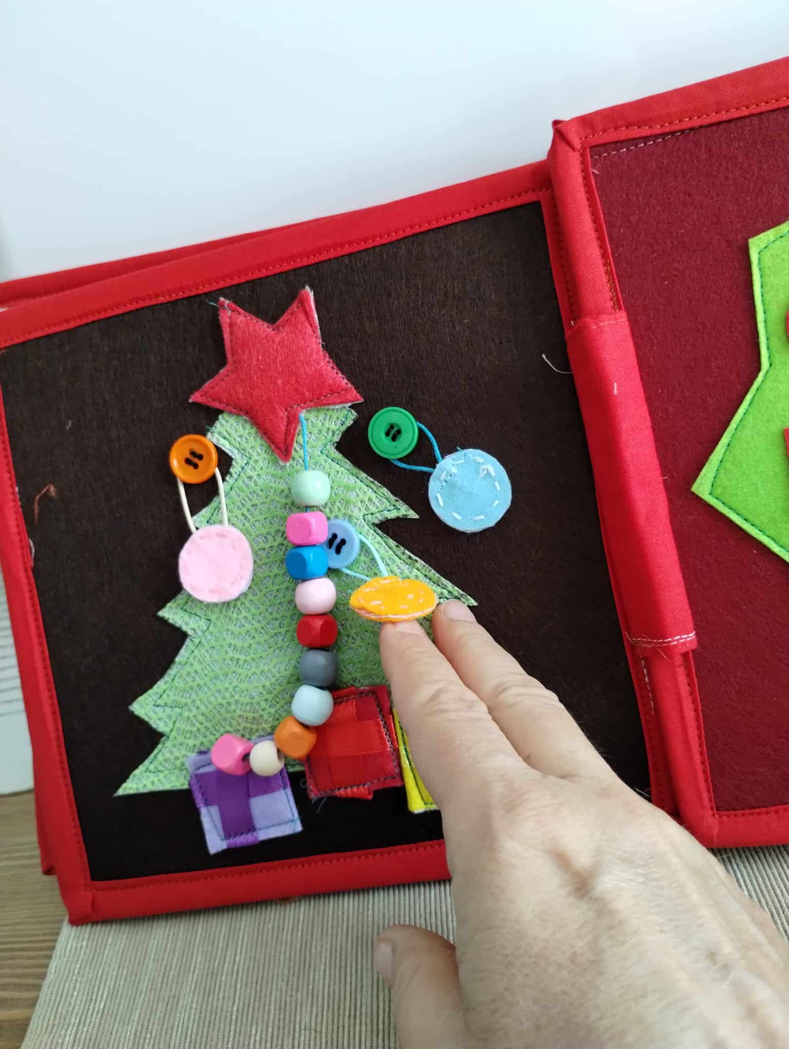 Quiet Book Handmade The Reindeer4 Quiet Book „Rudolph”, Quiet Book Montessori, Jucărie educativă, Quiet Book de activități - imagine 4