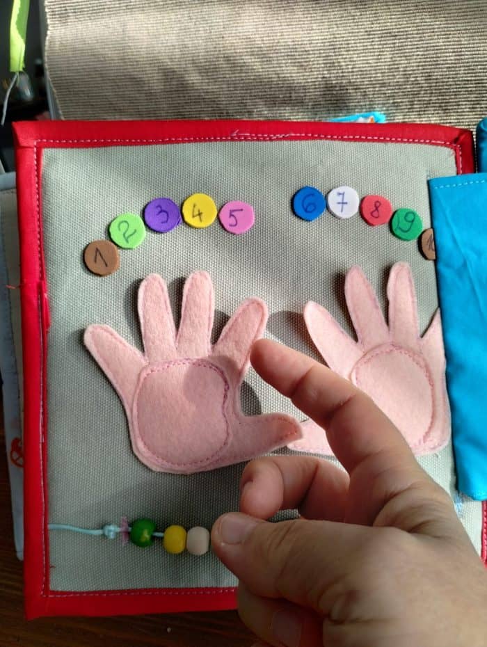 Quiet Book „Unicornul”, Quiet Book Montessori, Jucărie educativă, Quiet Book de activități - imagine 9