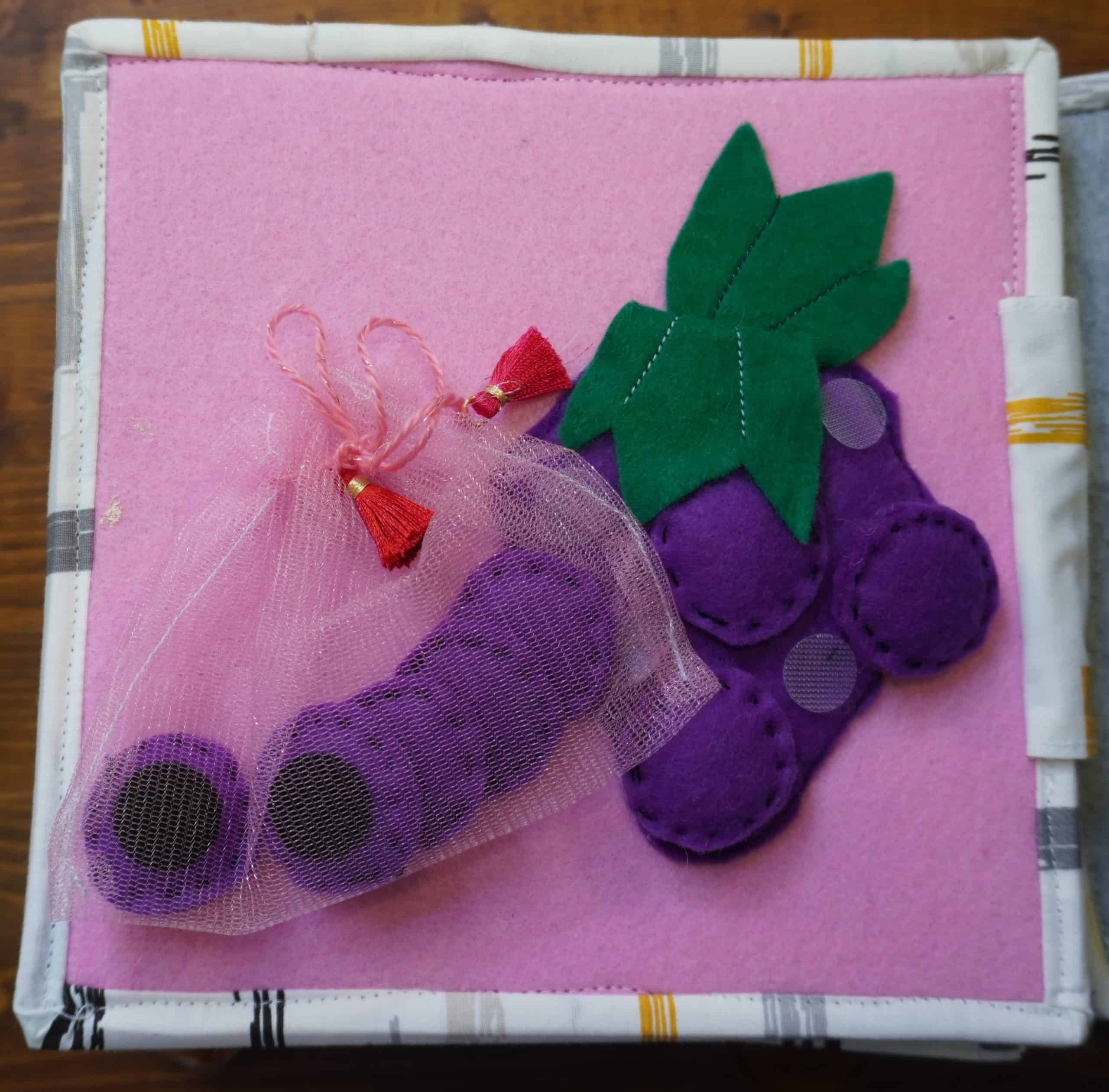 THE01141 Quiet Book „Hai la Joaca”, Quiet Book Montessori, Jucărie educativă, Quiet Book de activități - imagine 4