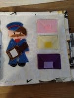 Jucarie educativa cu pungi colorate si figura de politist, pentru dezvoltarea abilitatilor motrice si imaginative ale copiilor.