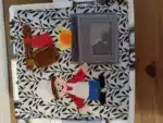 Jucării din fetru pentru copii, totul pentru activități creative și educative. Set de păpuși și accesorii pentru jocuri imaginative.