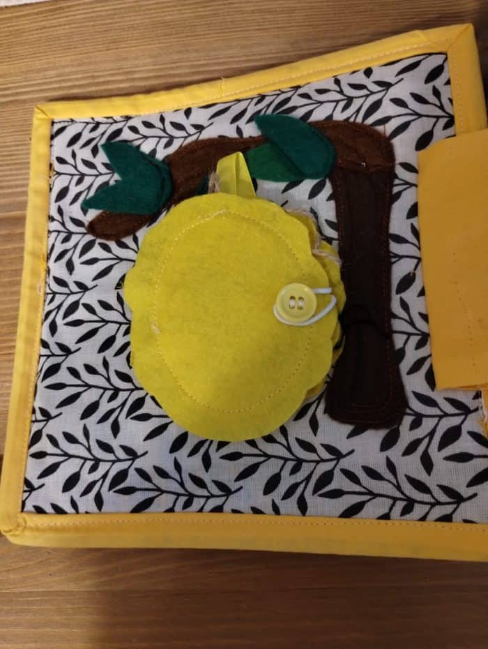 Quiet book handmade din fetru "Pisicuta Rosie" - imagine 3
