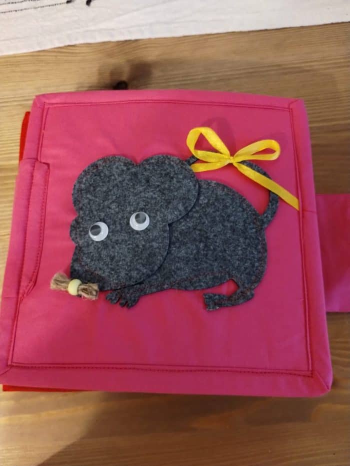 Quiet book handmade din fetru "Soricelul" - imagine 1