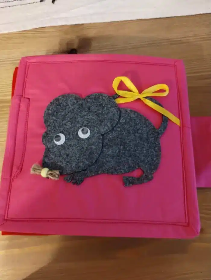 Quiet book handmade din fetru "Soricelul" - imagine 2