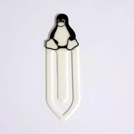 Papir de birou cu decor de pinguin pentru activități creative și craft-uri.